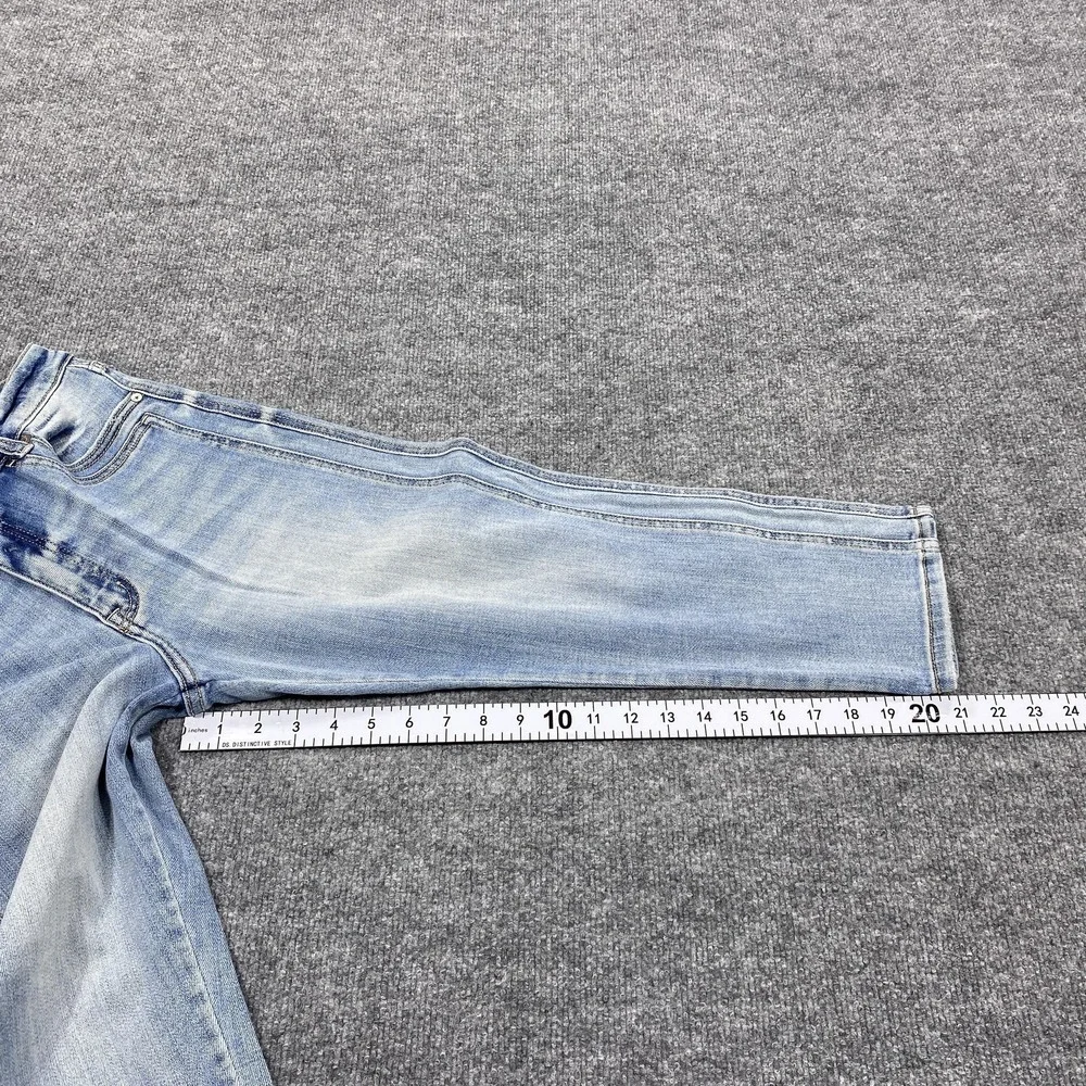 KanCan Jeans Womens 28 Blue Light Wash Cropped Relaxed Stretch Mid Rise Denim